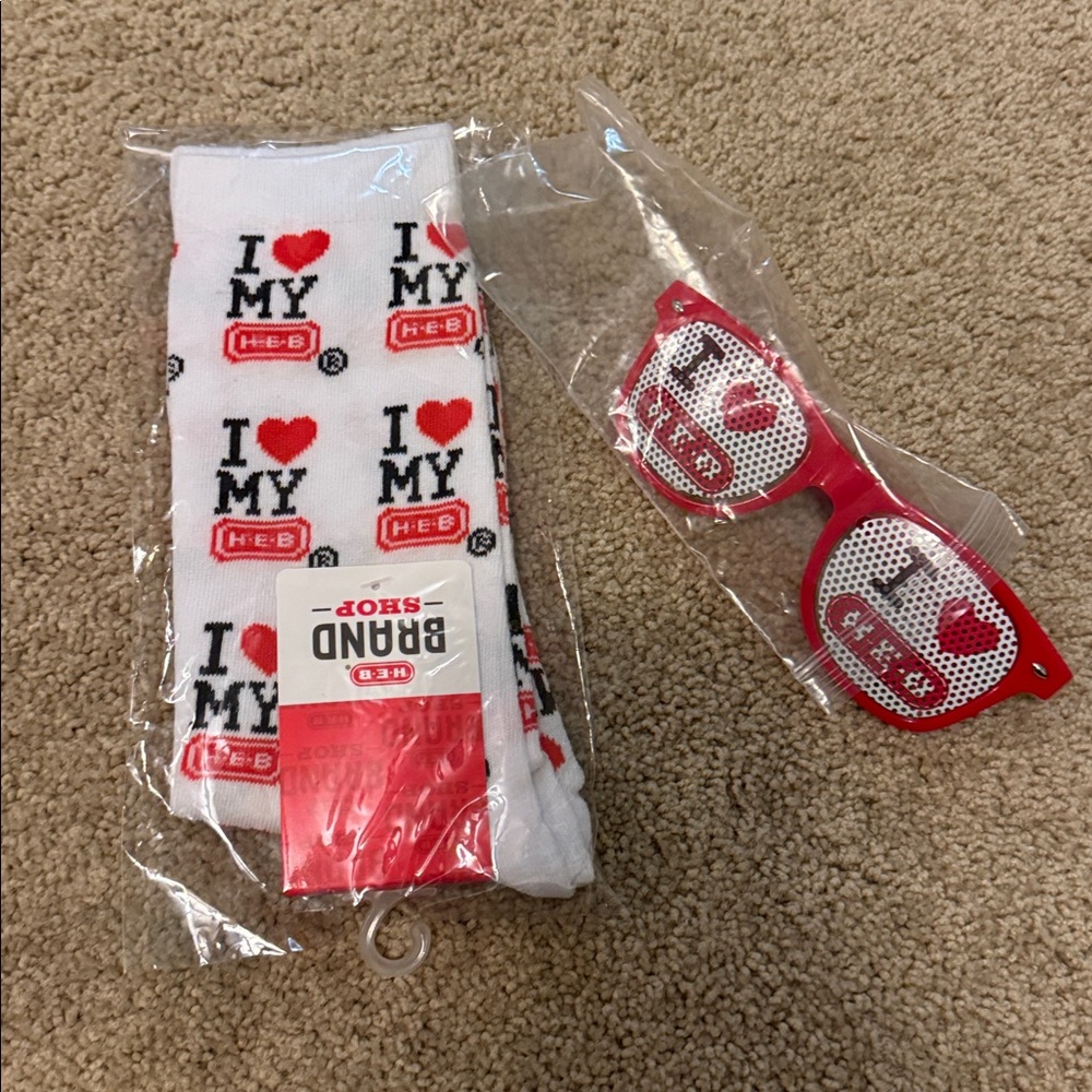 Women's H-E-B I Love My H-E-B Socks One Size White Red and Red Sunglasses